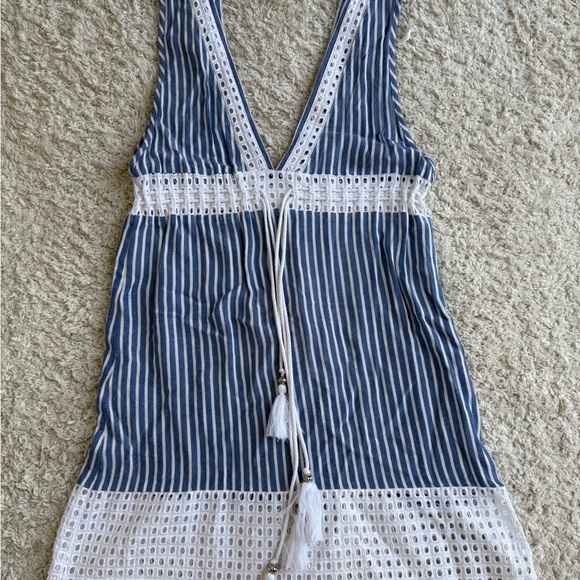 Tops - Chic Striped Sleeveless Blouse